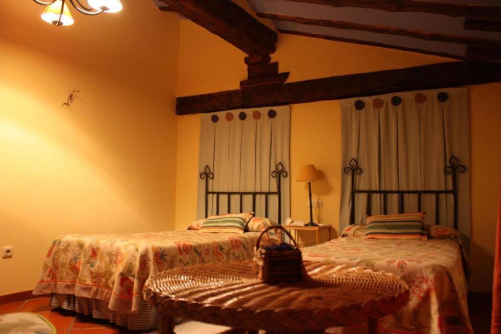 Casa De Santiago Guest House Albarracin Ngoại thất bức ảnh